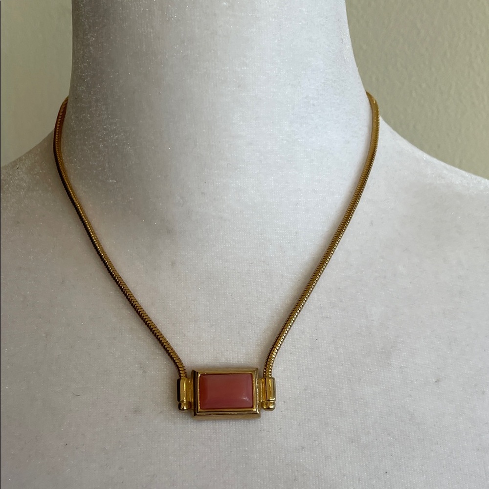 GIVENCHY Gold Serpentine Chain Rectangle Pink Cabochon Stone Necklace Vintage - Picture 3 of 17